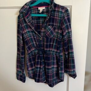 Cat&Jack girls plaid flannel size 7/8 with tie waist